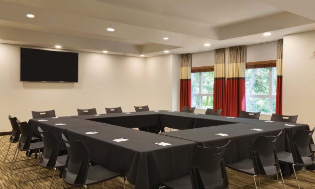 Microtel Makes Central Island Meetings Easy